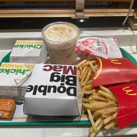 Photo taken at McDonald&amp;#39;s by とめっくす on 10/25/2022