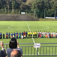 Photo taken at 日本体育大学 健志台キャンパスサッカー場 by 73 on 10/28/2018