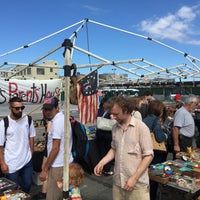 Photo taken at Brooklyn Flea - Williamsburg by Floris v. on 9/20/2015