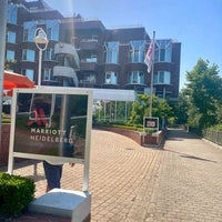 รูปภาพถ่ายที่ Heidelberg Marriott Hotel โดย SiLiCaTE เมื่อ 6/19/2022
