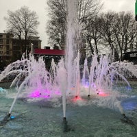 Photo taken at Поющие Фонтаны / Singing Fountains by Ekaterina E. on 4/9/2021