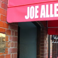 รูปภาพถ่ายที่ Joe Allen โดย Joe Allen เมื่อ 4/3/2014
