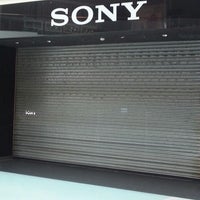 Photo taken at Sony Center by Flávio S. on 4/21/2014