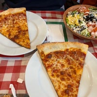 Photo taken at Rocco&#39;s New York Style Pizza by Kaori N. on 3/8/2022