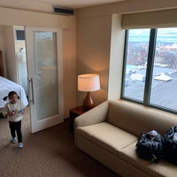Photo taken at Sheraton Boston Hotel by Stan C. on 4/19/2022