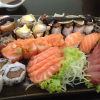 Photo taken at Yen Japanese Food by Raphael Armand M. on 12/12/2012
