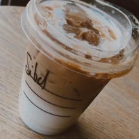 Photo taken at Starbucks by Alalala S. on 6/24/2022
