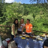 รูปภาพถ่ายที่ Sevgi Bahçesi Çatalca โดย Kader Y. เมื่อ 5/15/2016