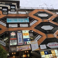 ワールド会館 1 Tip From 111 Visitors