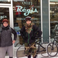รูปภาพถ่ายที่ Cycles Régis โดย Antoine S. เมื่อ 12/20/2013