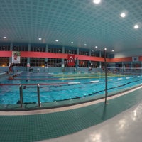 Photo taken at Vali zeki şanal kapalı yüzme havuzu by Kayhan on 3/14/2017