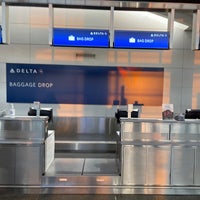 Photo taken at Delta Ticket Counter by Göran G. on 6/15/2022