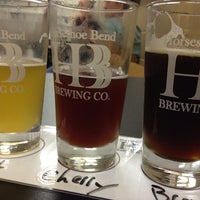 10/12/2013にKeriがHorseshoe Bend Brewing Co.で撮った写真