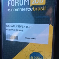 Photo taken at Fórum Ecommerce Brasil by Fabiana R. on 7/27/2017