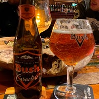 Photo taken at Belgisch Bierproeflokaal De Zotte by Chris C. on 10/28/2021