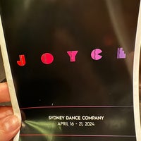 รูปภาพถ่ายที่ The Joyce Theater โดย Paul G. เมื่อ 4/21/2024