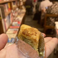 Photo taken at 旅の本屋 のまど by Sq P. on 4/19/2023