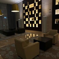 Photo taken at The Radisson Blu Residence, Dubai Marina by Nour ♍. on 8/6/2023