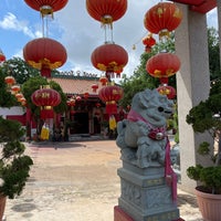 Photo taken at Sun Young Taoist Temple by Lex C. on 6/8/2021