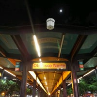 Photo taken at Metrobus - Estación Obelisco Norte by Diego C. on 4/8/2017