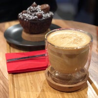 2/19/2018 tarihinde Burcu G.ziyaretçi tarafından Pheru Coffee and Tea Shop'de çekilen fotoğraf