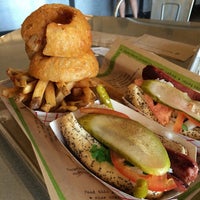 Photo taken at BurgerFi by Ching Y. on 7/13/2014