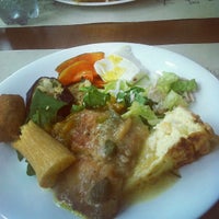 7/24/2013 tarihinde Paula M.ziyaretçi tarafından Luzita Gastronomia'de çekilen fotoğraf