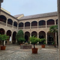 รูปภาพถ่ายที่ Hotel Palacio de Santa Paula โดย Jeongeun L. เมื่อ 1/25/2020