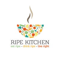 4/9/2014 tarihinde Ripe Kitchenziyaretçi tarafından Ripe Kitchen'de çekilen fotoğraf
