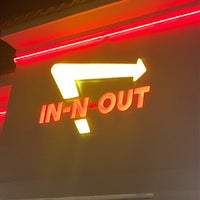 Photo taken at In-N-Out Burger by Jessica W. on 11/7/2023