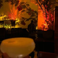 Foto tirada no(a) Verlaine Bar &amp;amp; Lounge por Diana D. em 10/5/2022