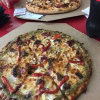 Photo taken at Domino&amp;#39;s Pizza by 〽️ on 8/30/2017