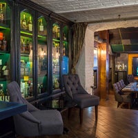 Das Foto wurde bei Whisky Rooms von Whisky Rooms am 1/2/2022 aufgenommen