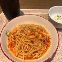 Photo taken at Italian Tomato Cafe Jr. plus by Sakura y. on 6/14/2019