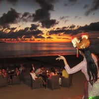 Das Foto wurde bei Bawang Merah Beachfront Restaurant von Bawang Merah Beachfront Restaurant am 4/10/2014 aufgenommen