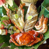 Photo taken at Bawang Merah Beachfront Restaurant by Bawang Merah Beachfront Restaurant on 4/10/2014