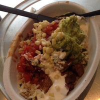 Photo taken at Chipotle Mexican Grill by Tatira A. on 6/19/2015