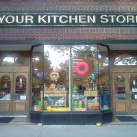 Foto tirada no(a) Your Kitchen Store por Your Kitchen Store em 4/10/2014