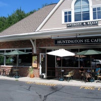 รูปภาพถ่ายที่ Huntington Street Cafe โดย Huntington Street Cafe เมื่อ 4/10/2014