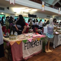 Photo taken at Chula Health Fair  (Cozy Conner) by PINTREE on 3/16/2016