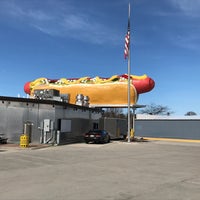 Photo taken at Wienerlicious by Thomas H. on 5/12/2018