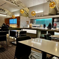 Photo taken at American Airlines Flagship Lounge by Ilkka P. on 3/4/2024