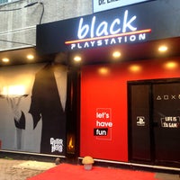 Foto tirada no(a) Black PlayStation Cafe por Black PlayStation Cafe em 7/29/2015