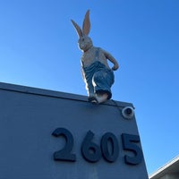 Foto diambil di The Bunny Museum oleh Dan pada 5/12/2022