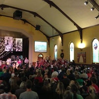 รูปภาพถ่ายที่ Vintage Faith Church โดย Dan เมื่อ 12/28/2012
