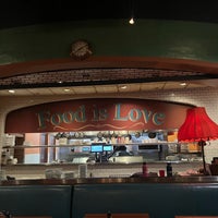 Photo taken at La Grande Orange Café by Dan on 5/12/2022