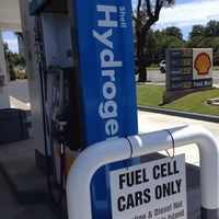 Photo taken at Shell by Kent B. on 7/5/2014