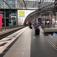 Photo taken at Gleis 15/16 (S-Bahn) by Thomas M. on 11/6/2021