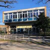 Photo taken at Erich-Kästner-Grundschule by Thomas M. on 3/12/2022