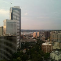 Photo taken at Renaissance Seattle Hotel - RView Restaurant by Kevin R. on 8/23/2013